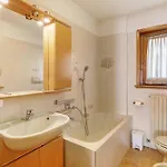 Edelweiss Apartment *